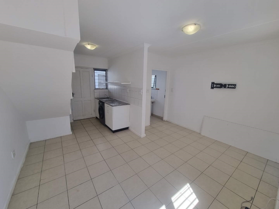 2 Bedroom Property for Sale in Maitland Western Cape